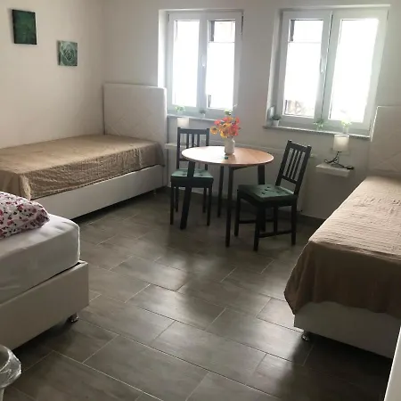 Gaestehaus Glock مارباخ أم نيكار